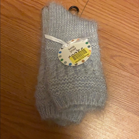 Accessories - Super soft fuzzy comfy socks!